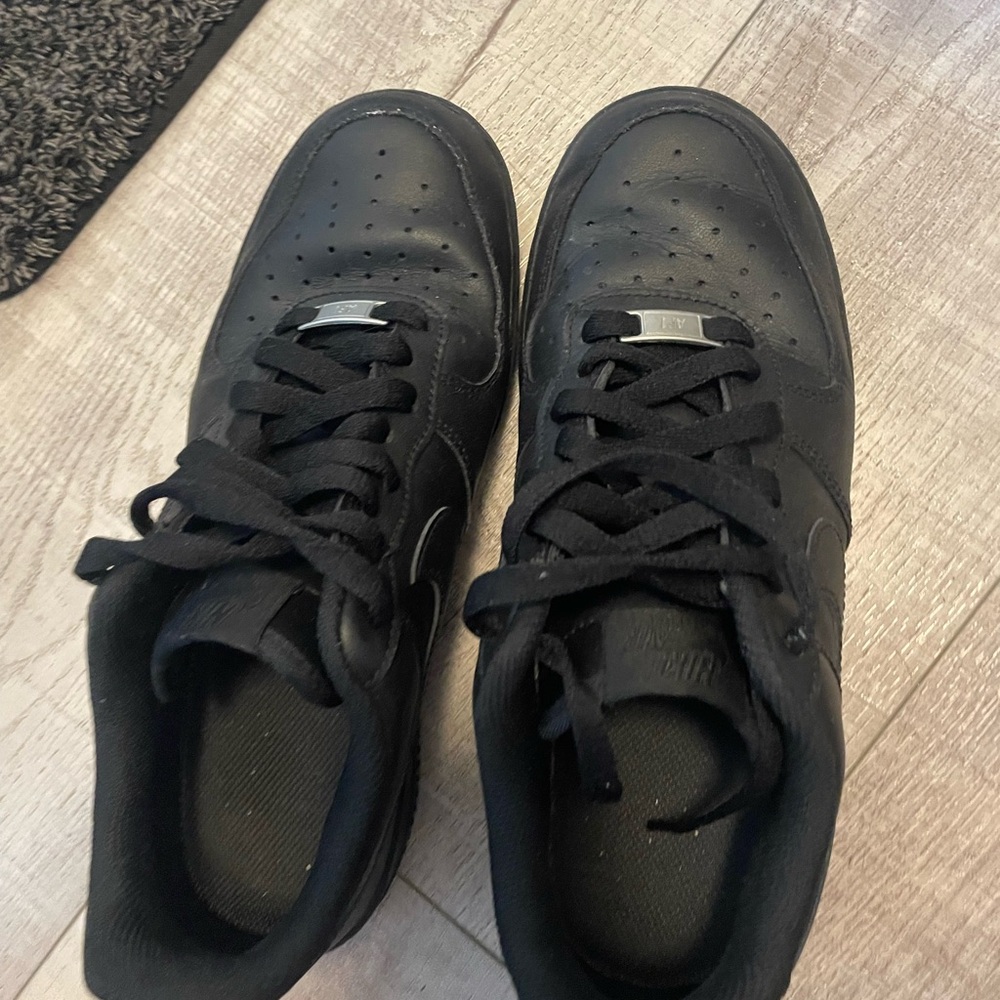 Nike Black Sneakers
